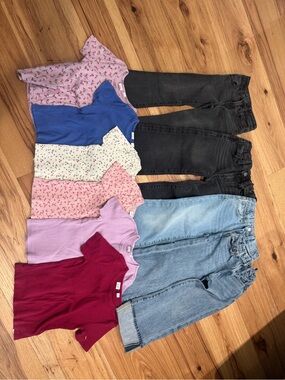 Girls tshirt and jeans bundle. Gap and old Navy.